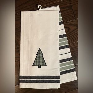 NWT Christmas Tea Towels